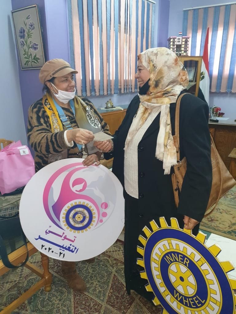 President of IWC of El Mansoura offered a donation to the association