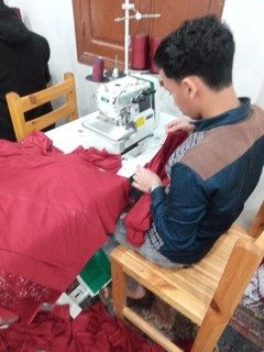 1- Working on the overlock machine
