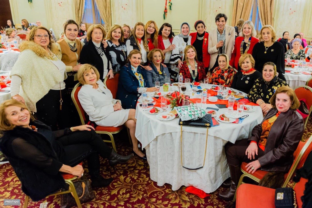 D95 Chairman Nora Fayek & PC, VC and Past Chairmen with members of IWC ofAlexandria & Alexandria East