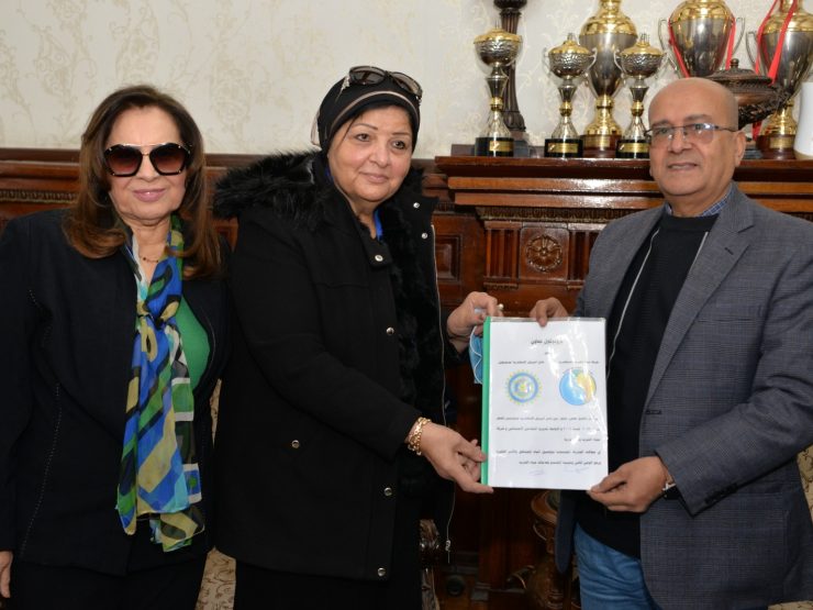 1-The cheif director of the company handed over to the club a certificate of appreciation.