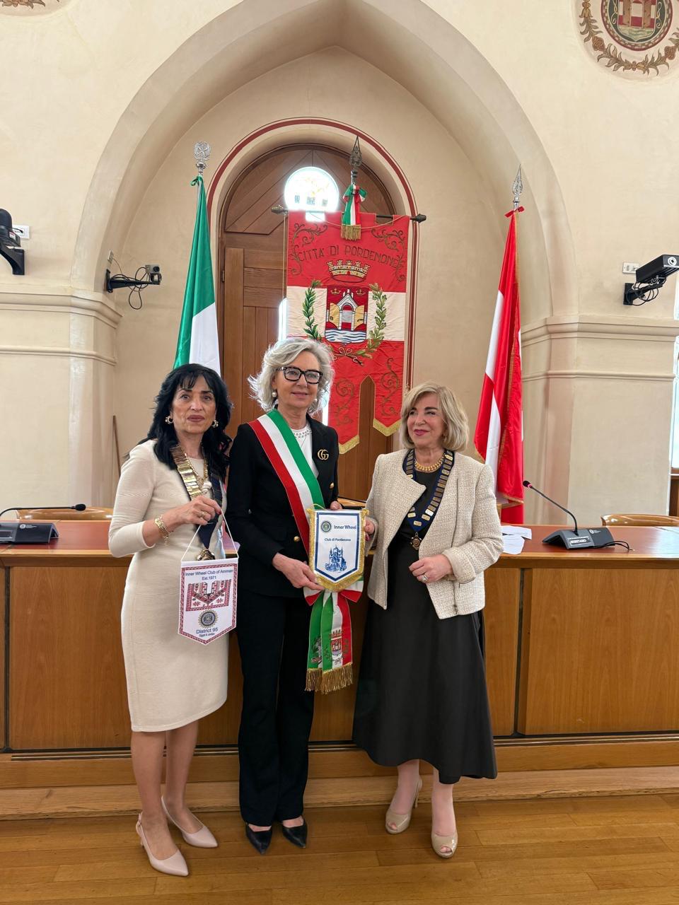 Inner Wheel Club Pordenone in Italy with IWC of Amman